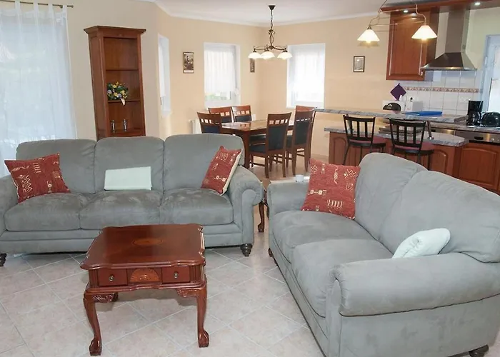 Hochwertiges Steffi Mit Terrasse By Interhome Балатонберень